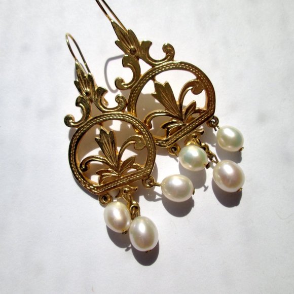 ⚜️✨ BEN-AMUN Vintage Dangle Drop Fleur de Lys Earrings Gold Tone Pearl Dangles - Picture 6 of 12